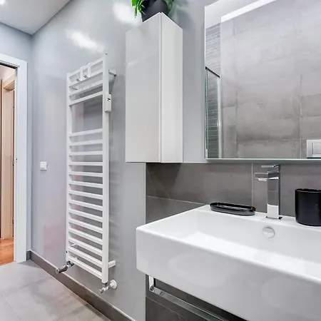 Bdc - Fancy 2-bdr @vatican * روما