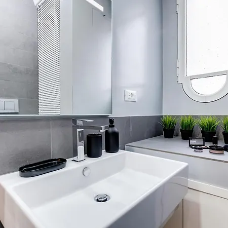 Bdc - Fancy 2-bdr @vatican روما