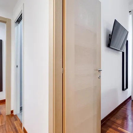 Bdc - Fancy 2-bdr @vatican Apartment *
