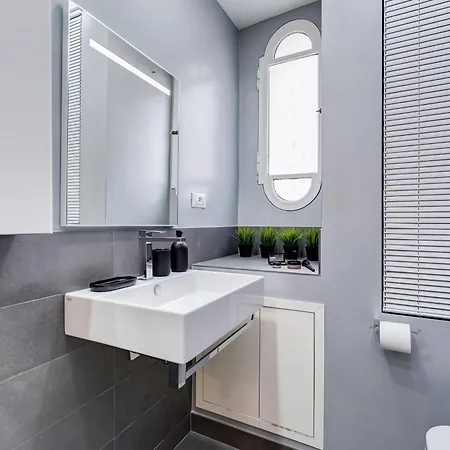 Apartment Bdc - Fancy 2-bdr @vatican